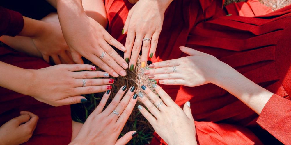 photo-of-women-s-hands-1164339